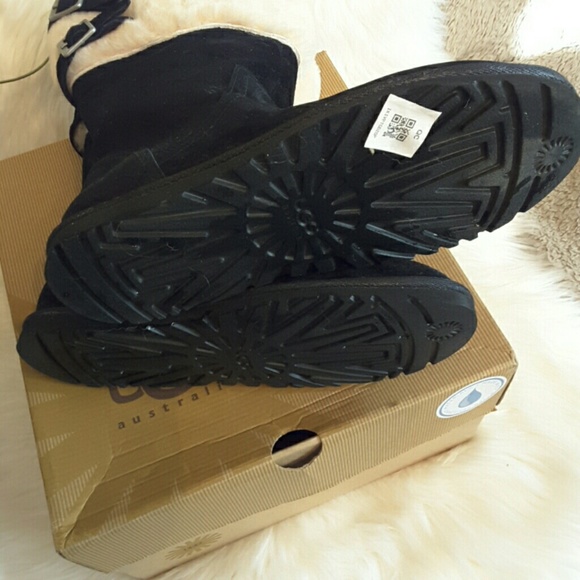 Ugg genuine real lamb fur boot with fur inside and - Picture 7 of 8